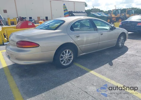 2002 Chrysler Concorde Limited из США, поврежденный, VIN 2C3HD56G92H132427